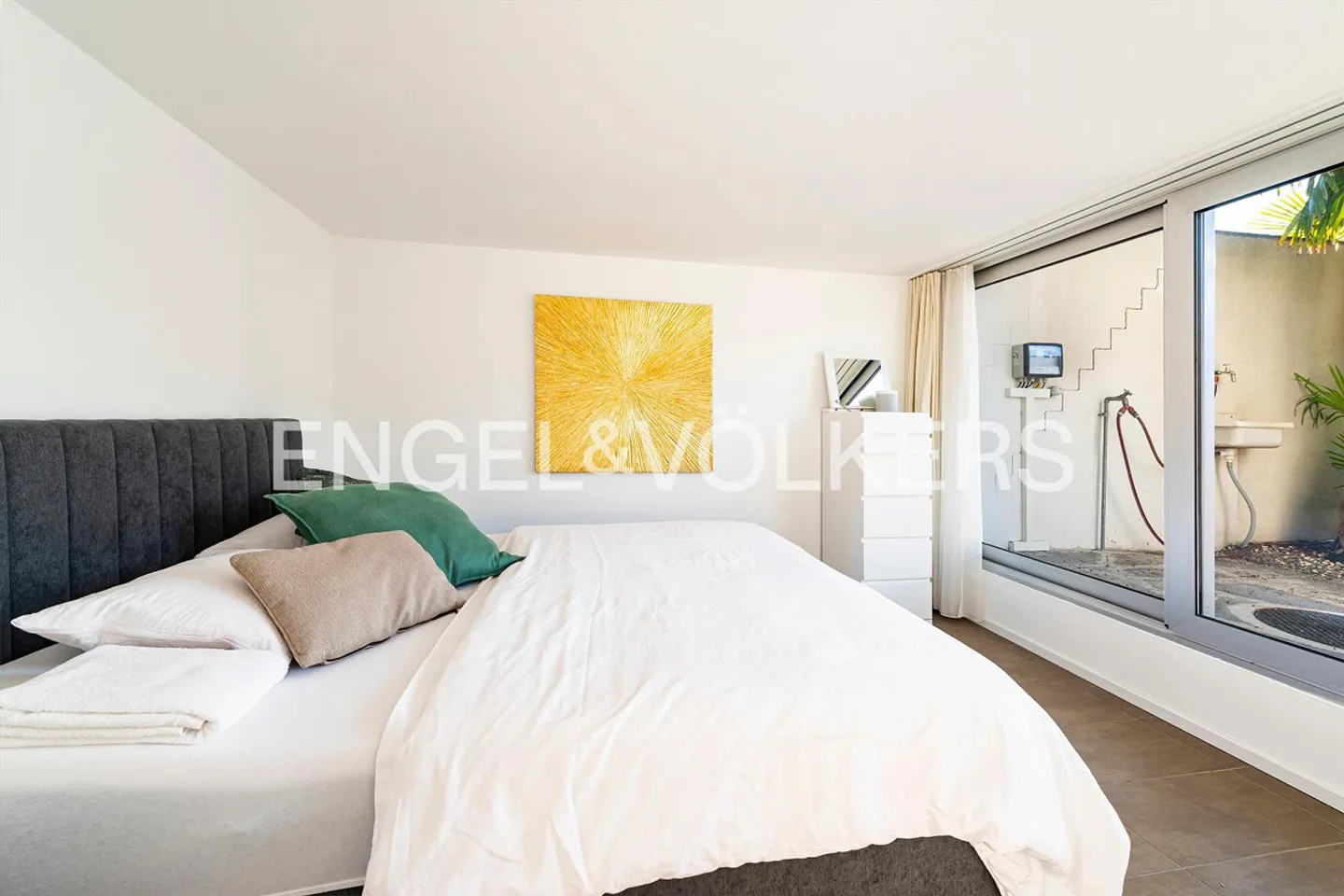 Magnifique maison directement au bord du lac avec quai privé - Photo 12 sur 17