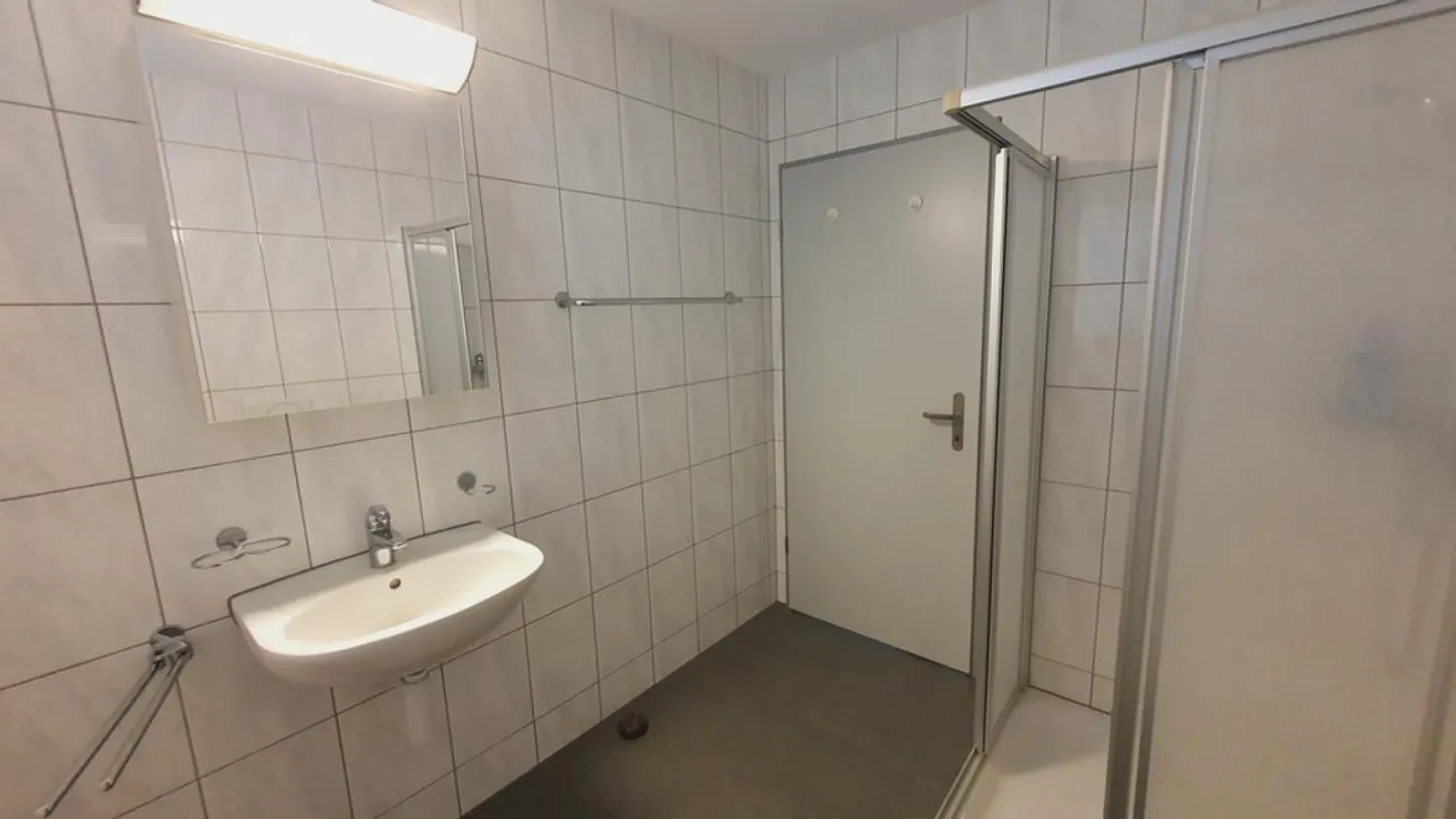 Appartamento attico in un ambiente adatto alle famiglie - Foto 5 di 7
