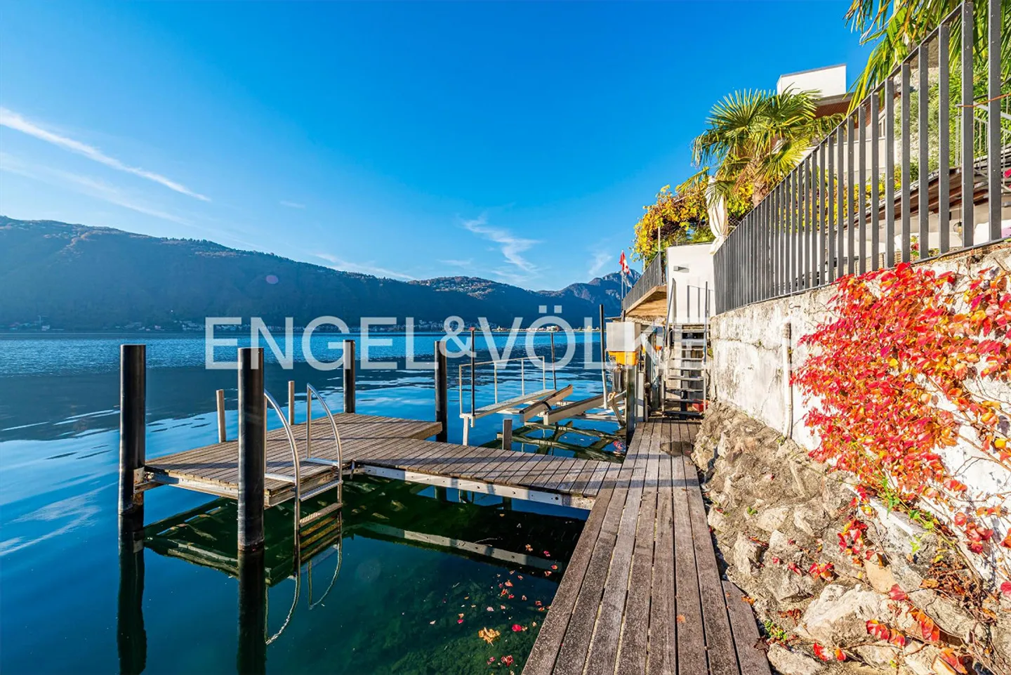 Magnifique maison directement au bord du lac avec quai privé - Photo 16 sur 17