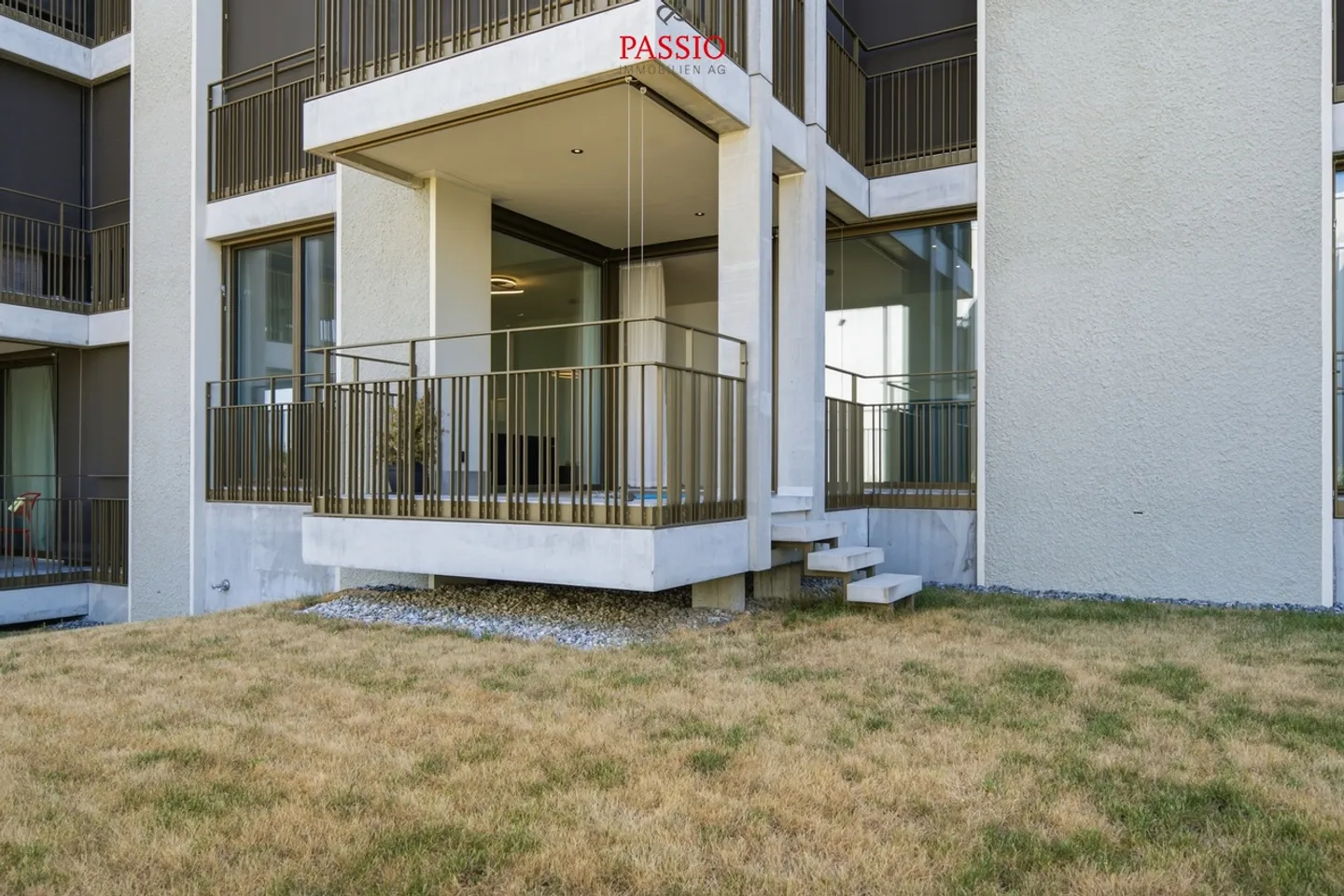 Appartement moderne au rez-de-chaussée - Photo 3 sur 28