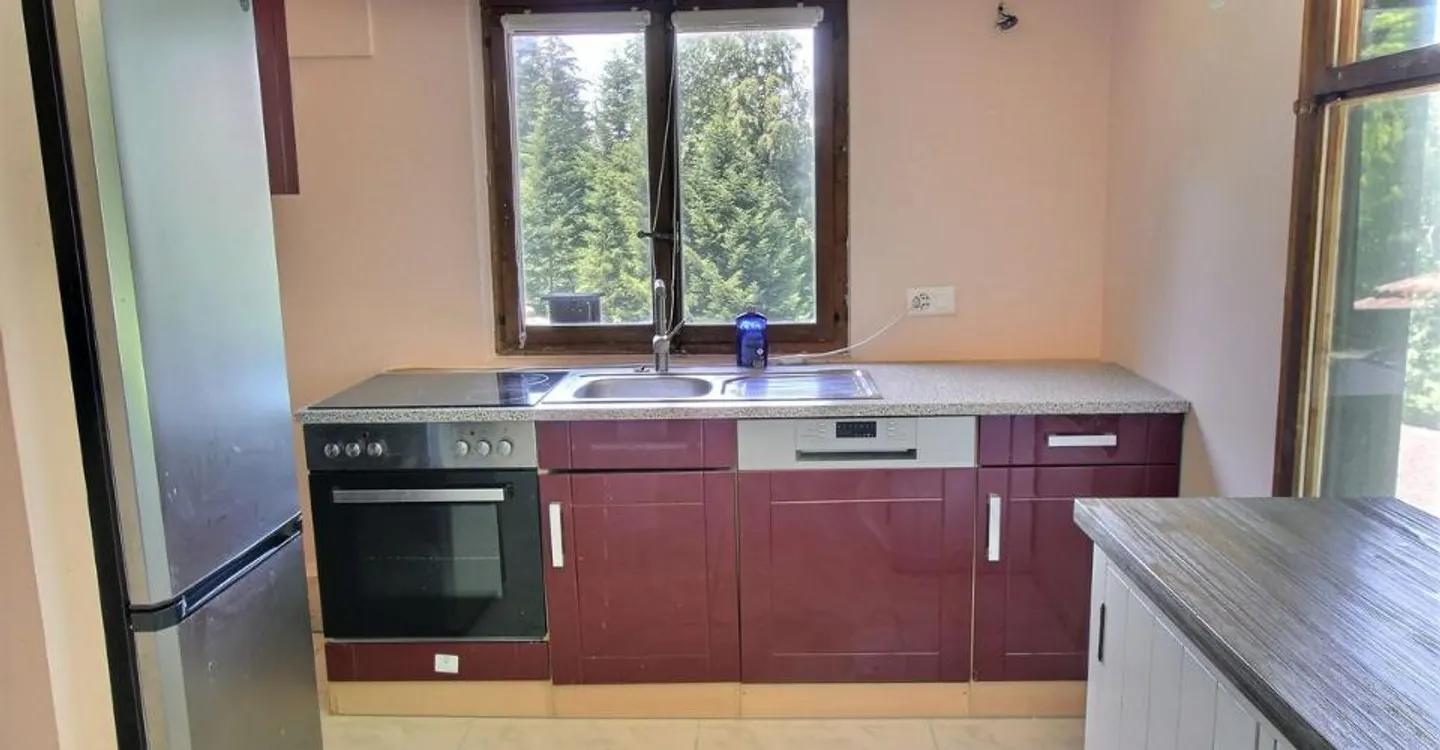 Chalet con Due Unità Indipendenti - Foto 5 di 11