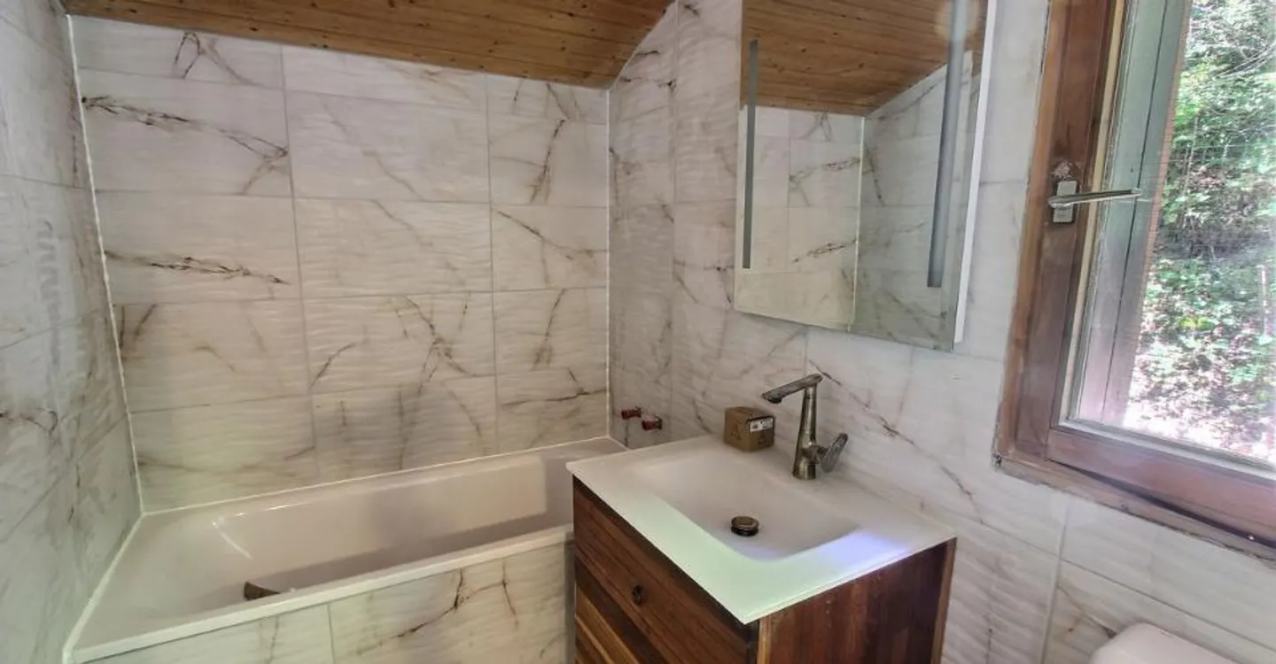 Chalet con Due Unità Indipendenti - Foto 6 di 11
