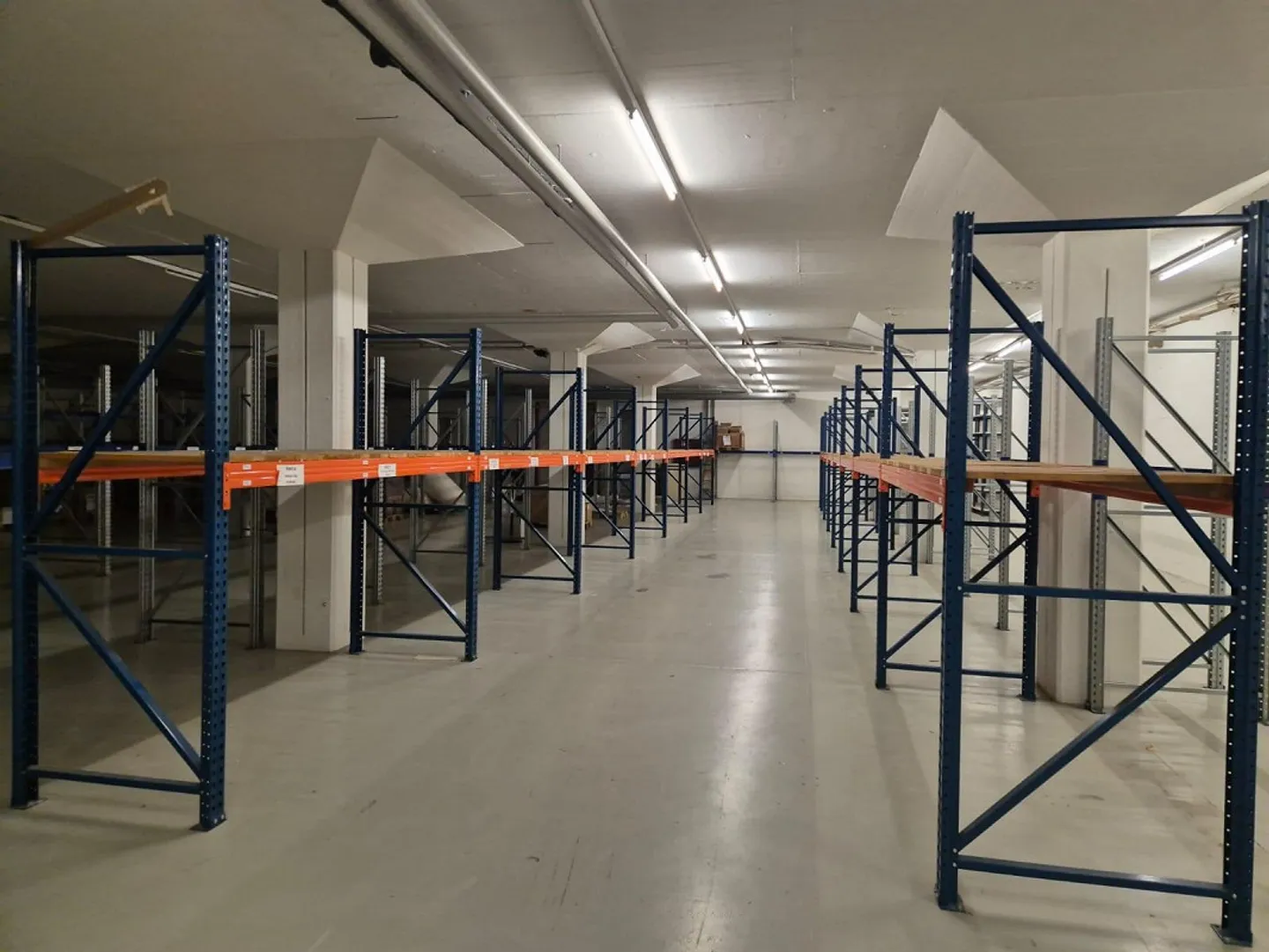 Storage space 777m2 for rent in the VIDMAR halls! - Photo 3 of 4