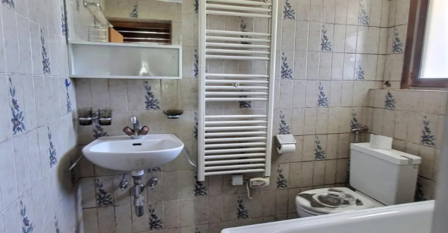 Chalet con Due Unità Indipendenti - Foto 9 di 11