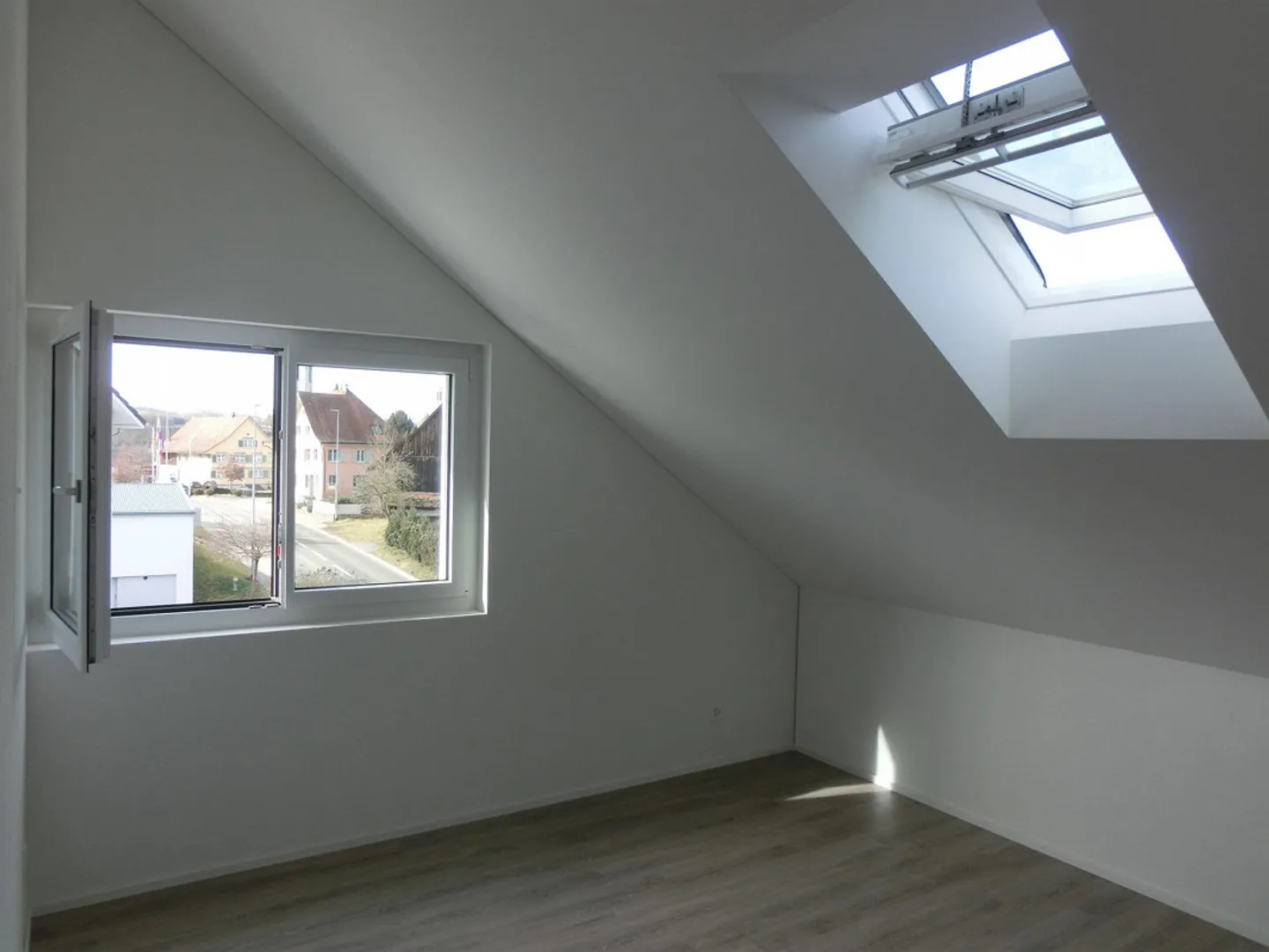 Appartement lumineux de 2,5 pièces - Photo 8 sur 11