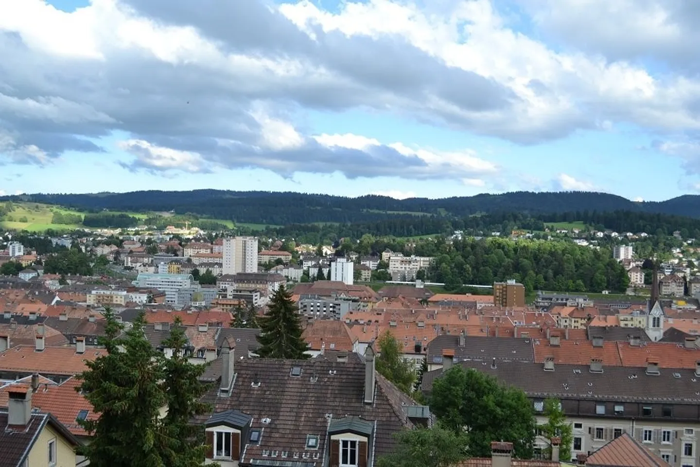 BELLO ALLOGGIO IN UN QUARTIERE TRANQUILLO - Foto 6 di 9
