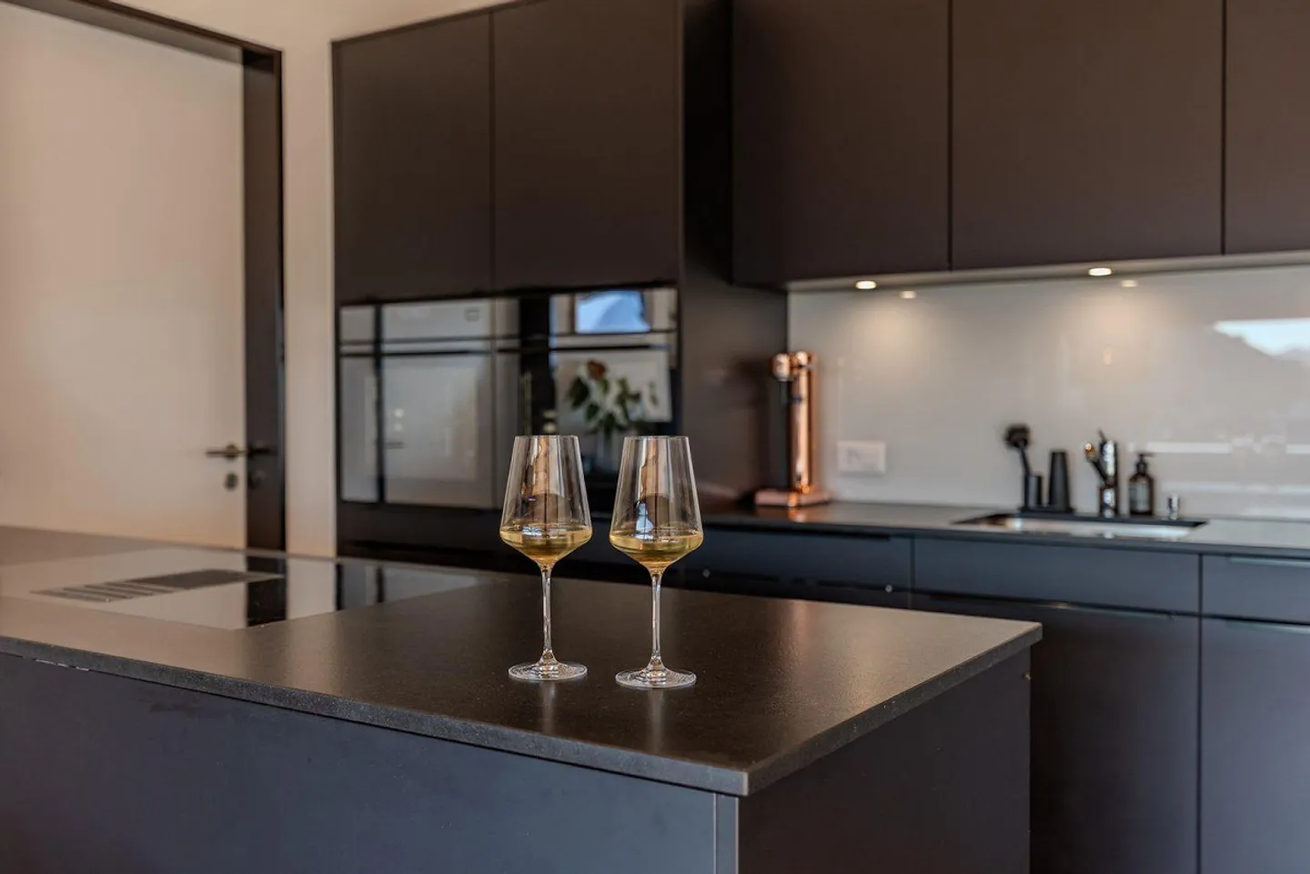 Architekten-Penthouse über Widnau mit 270° Alpen-Panorama - Photo 14 of 24