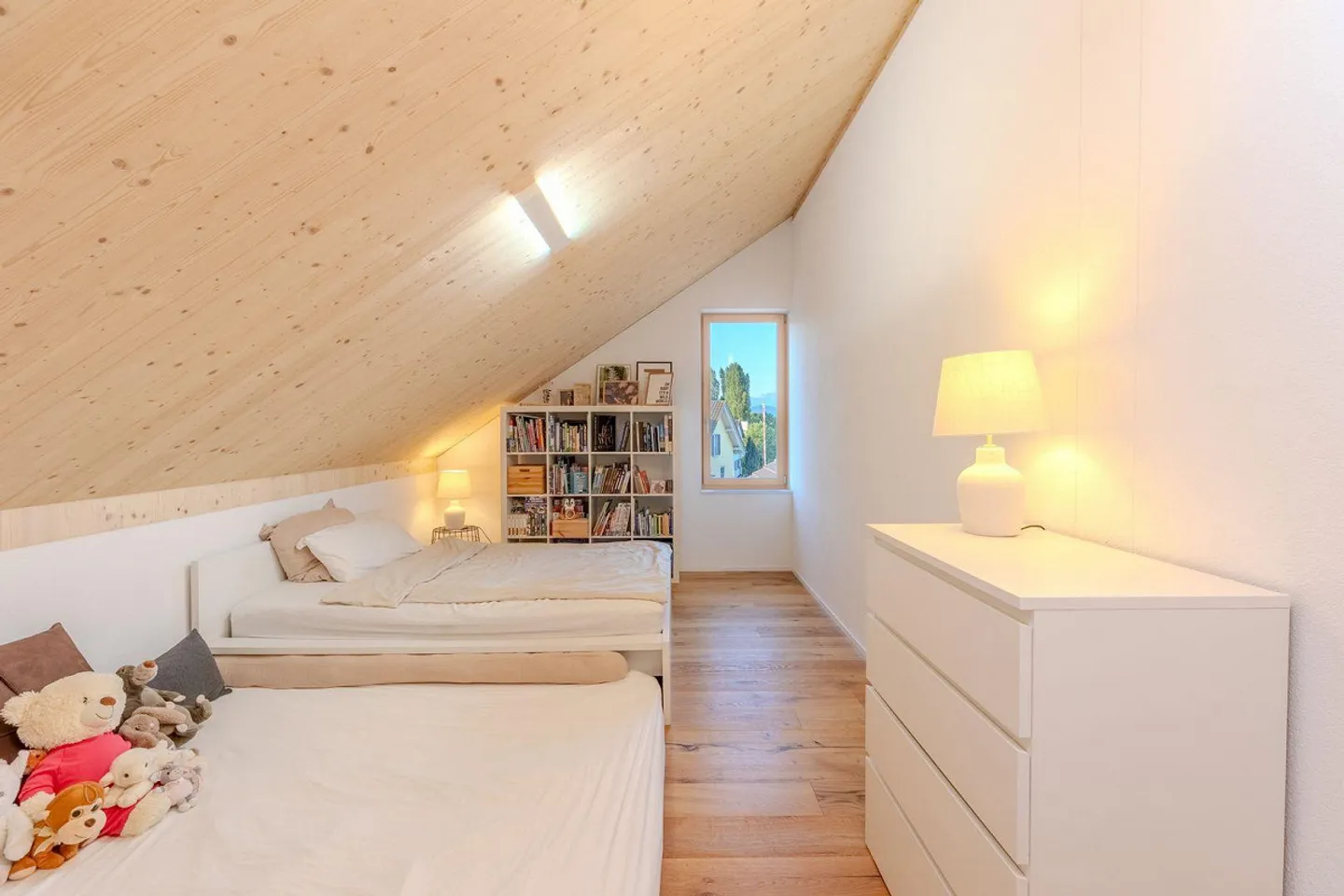 Architekten-Penthouse über Widnau mit 270° Alpen-Panorama - Photo 15 of 24