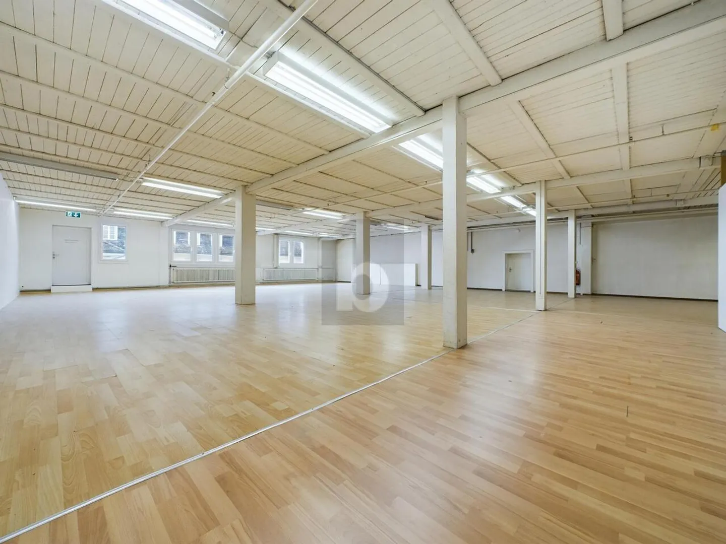 Industrial Object 2 Rooms - Photo 1 of 6