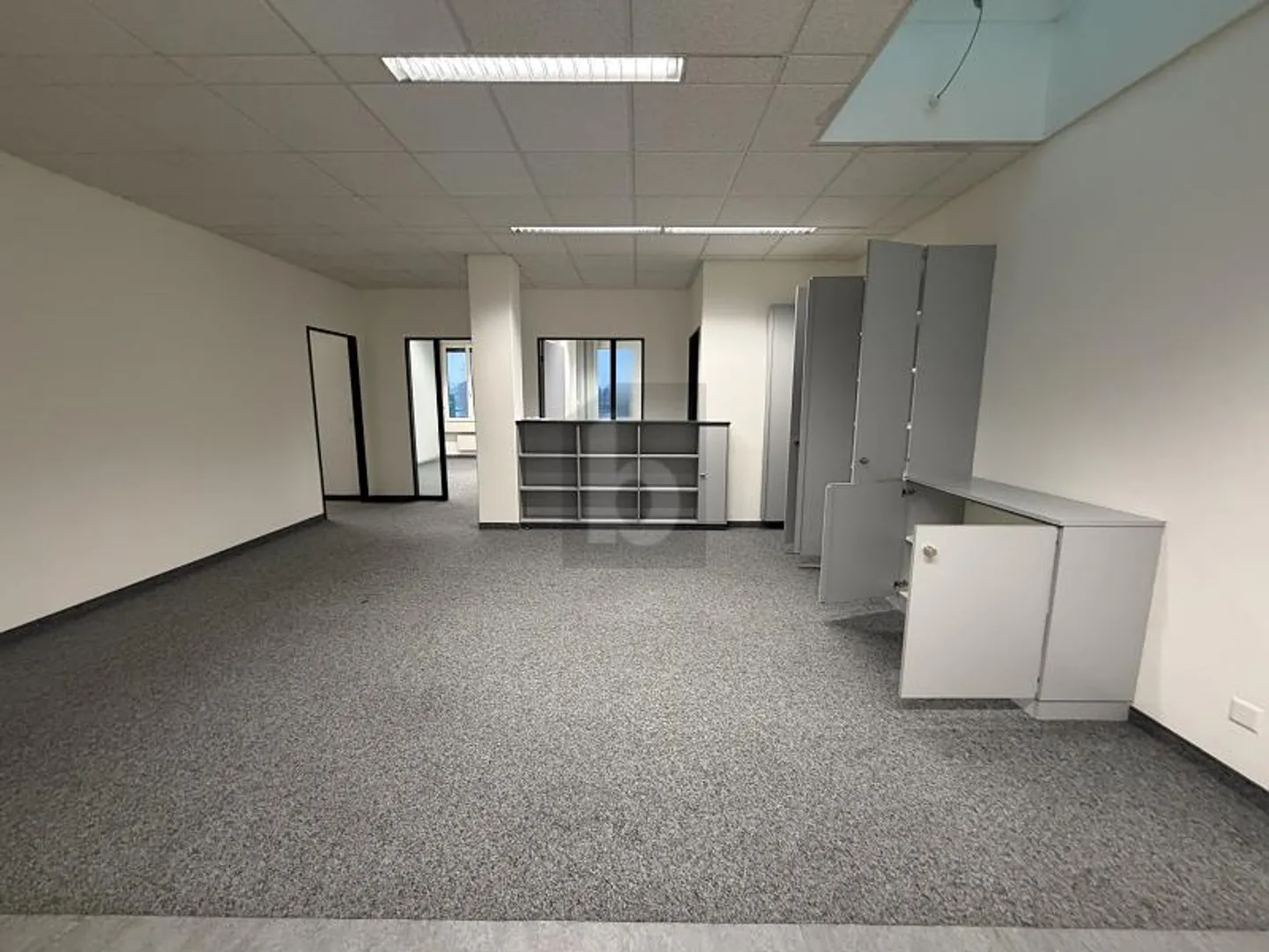Prime Office Space in Rotkreuz - Photo 3 of 6