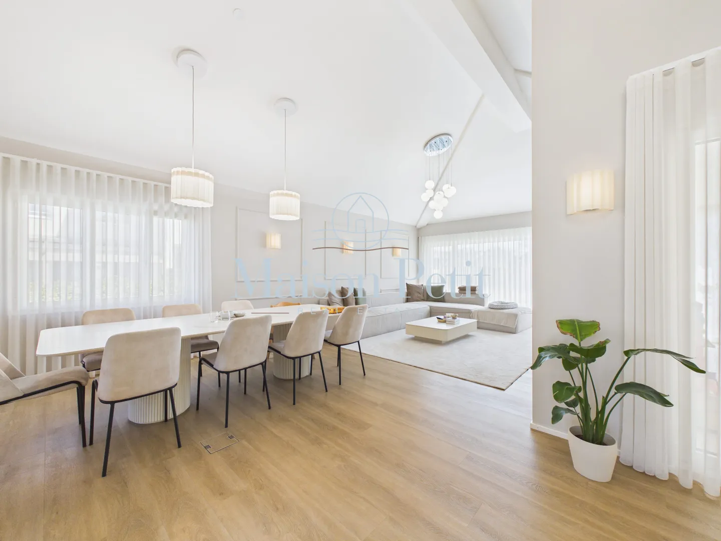 Casa Familiare di Lusso con Piscina - Foto 4 di 13