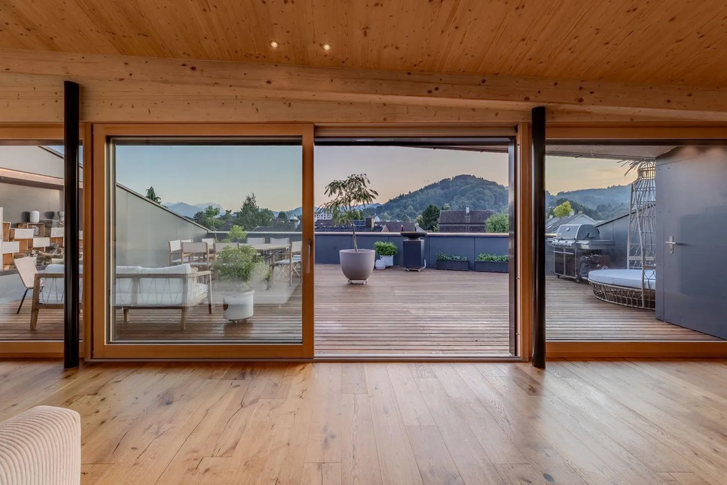 Architekten-Penthouse über Widnau mit 270° Alpen-Panorama - Photo 24 of 24