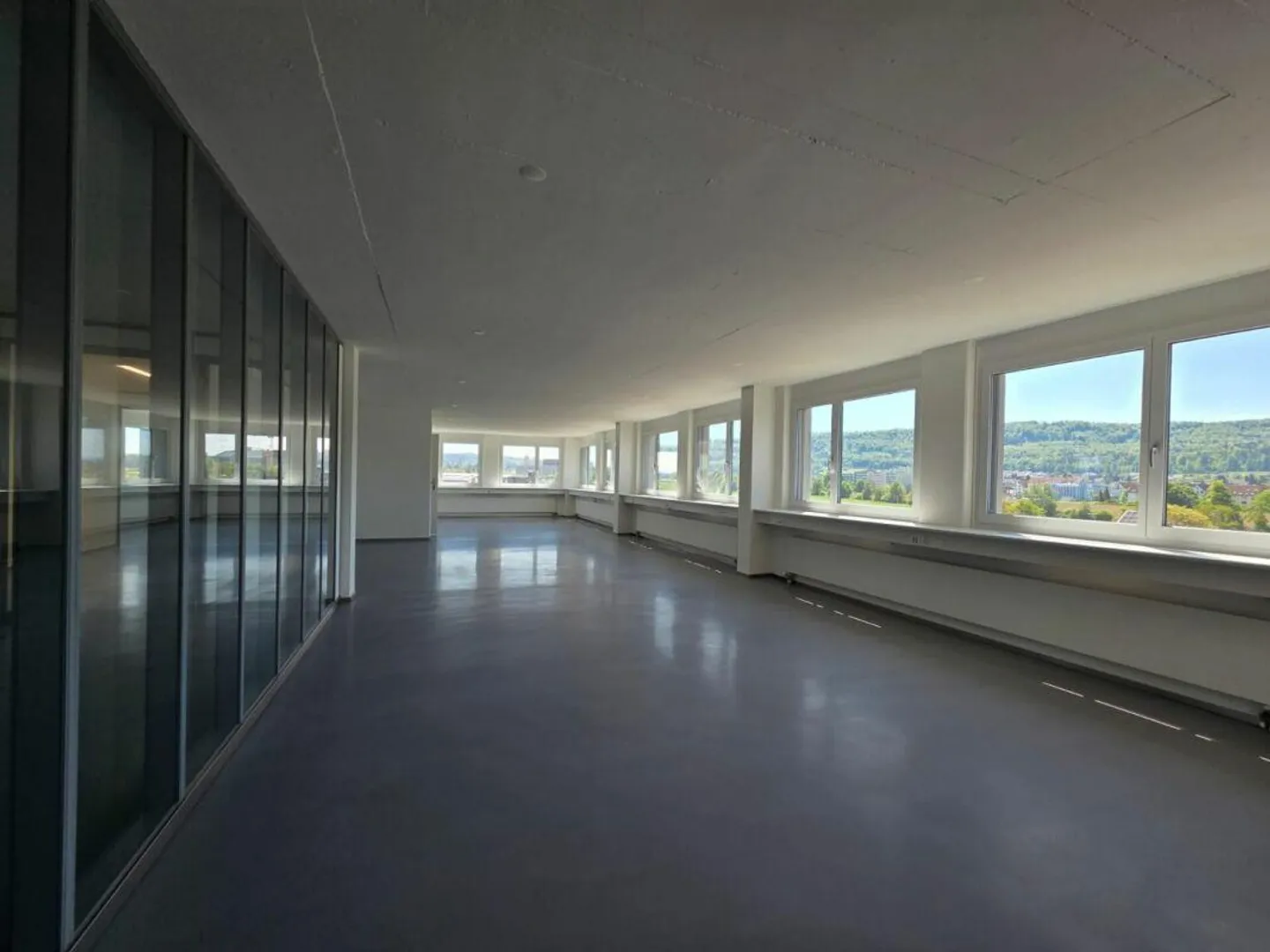 Repräsentative Büro- und Gewerbeflächen mit bester Verkehrsanbindung - Foto 6 von 13