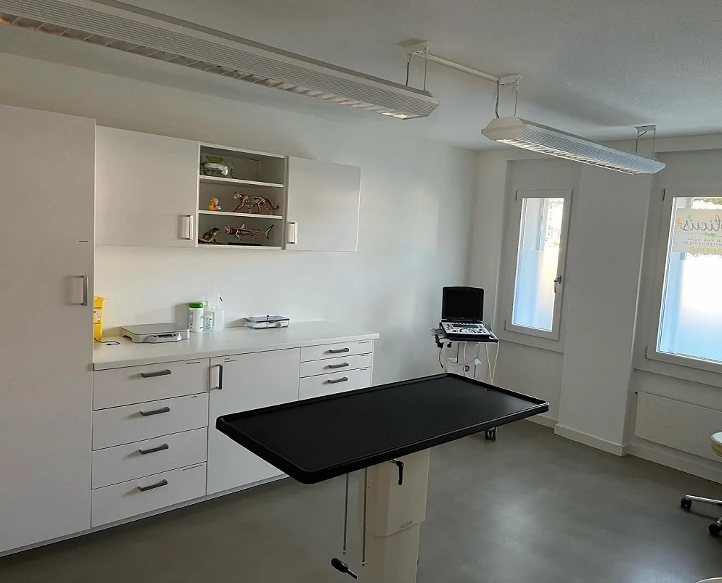 Attractive practice premises in a central location in Adliswil – 117 m² - Photo 5 of 7
