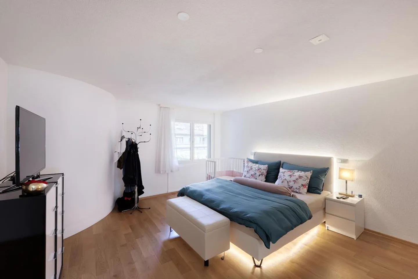 Central Location Meets Space Wonder: Stylish Living in the Village Center - Photo 5 of 10