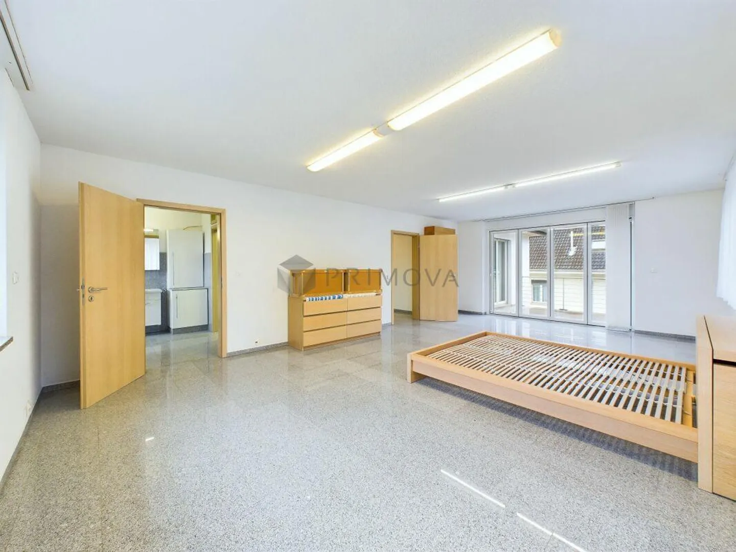 Exklusives Zuhause mit Garten - Foto 9 von 12