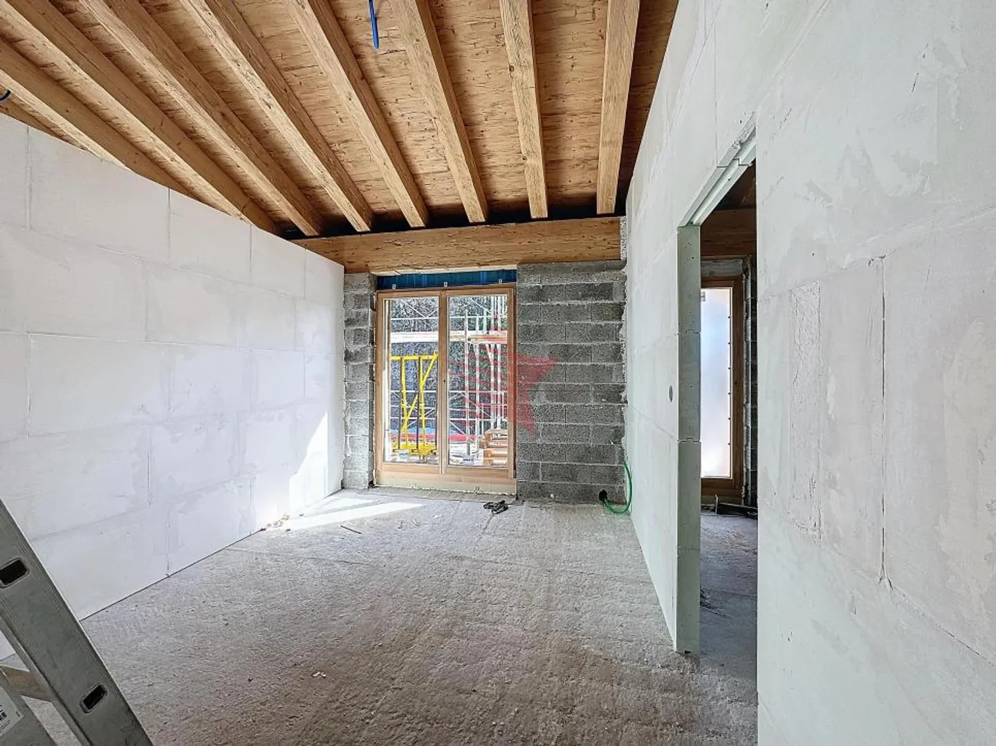 Lot 02 – Spacious 4.5 room garden-level apartment - Photo 7 of 13