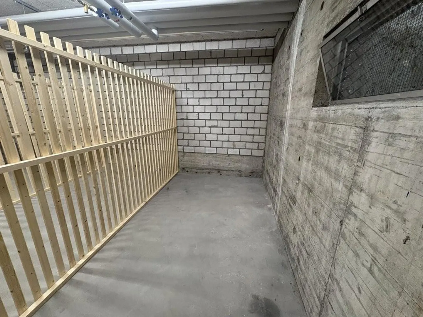 Cellar / Craft Room for Rent - Photo 4 of 5