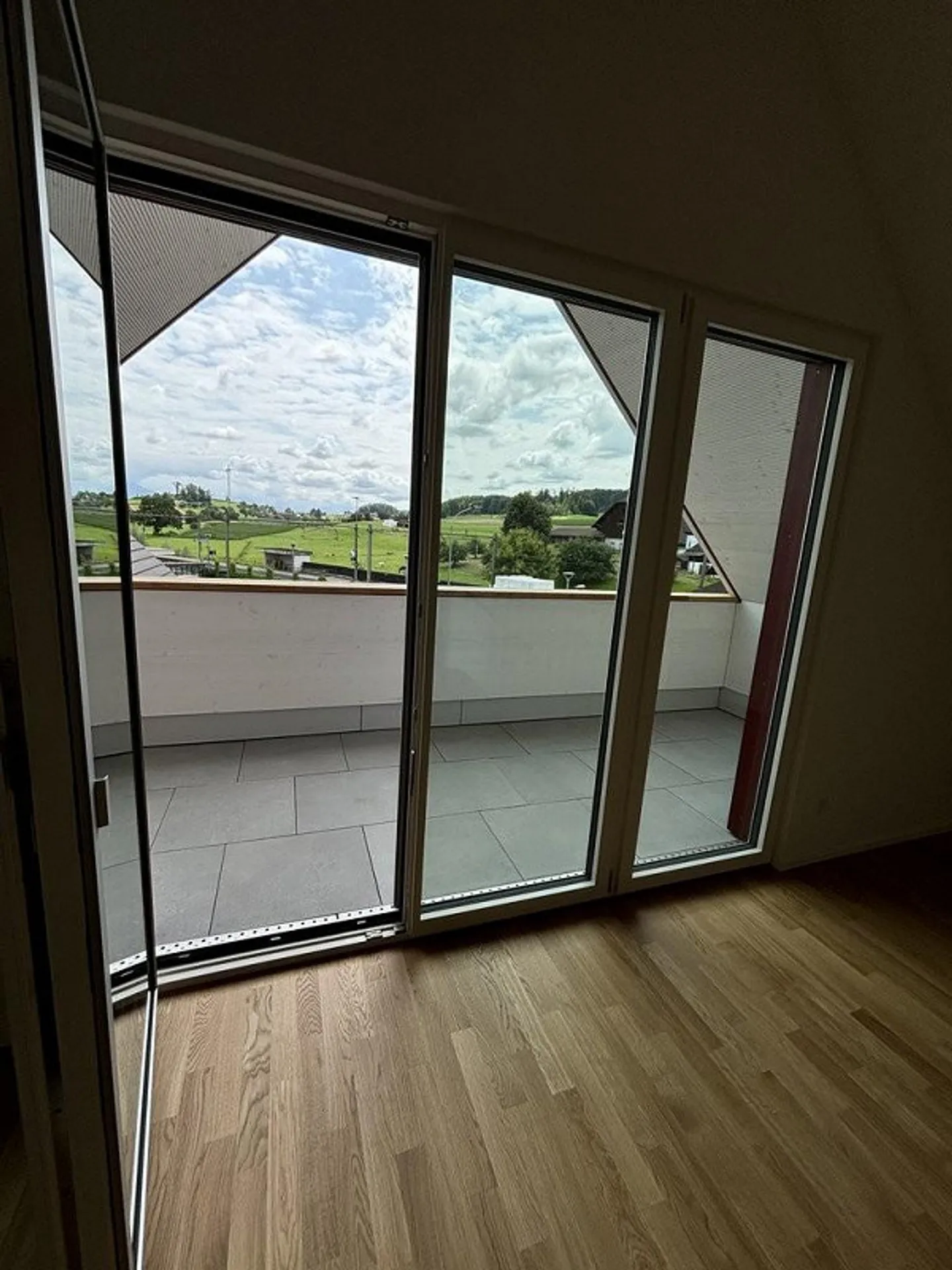 Ampio appartamento duplex di 3,5 locali a Benzenschwil - Foto 8 di 8