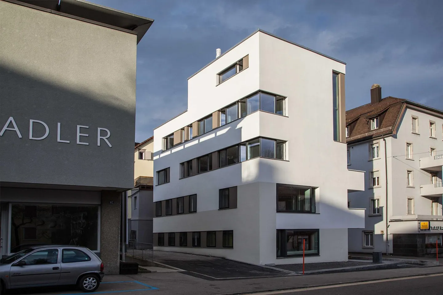 Appartement en duplex de 4,5 pièces au centre de St. Georgen - Photo 1 sur 16