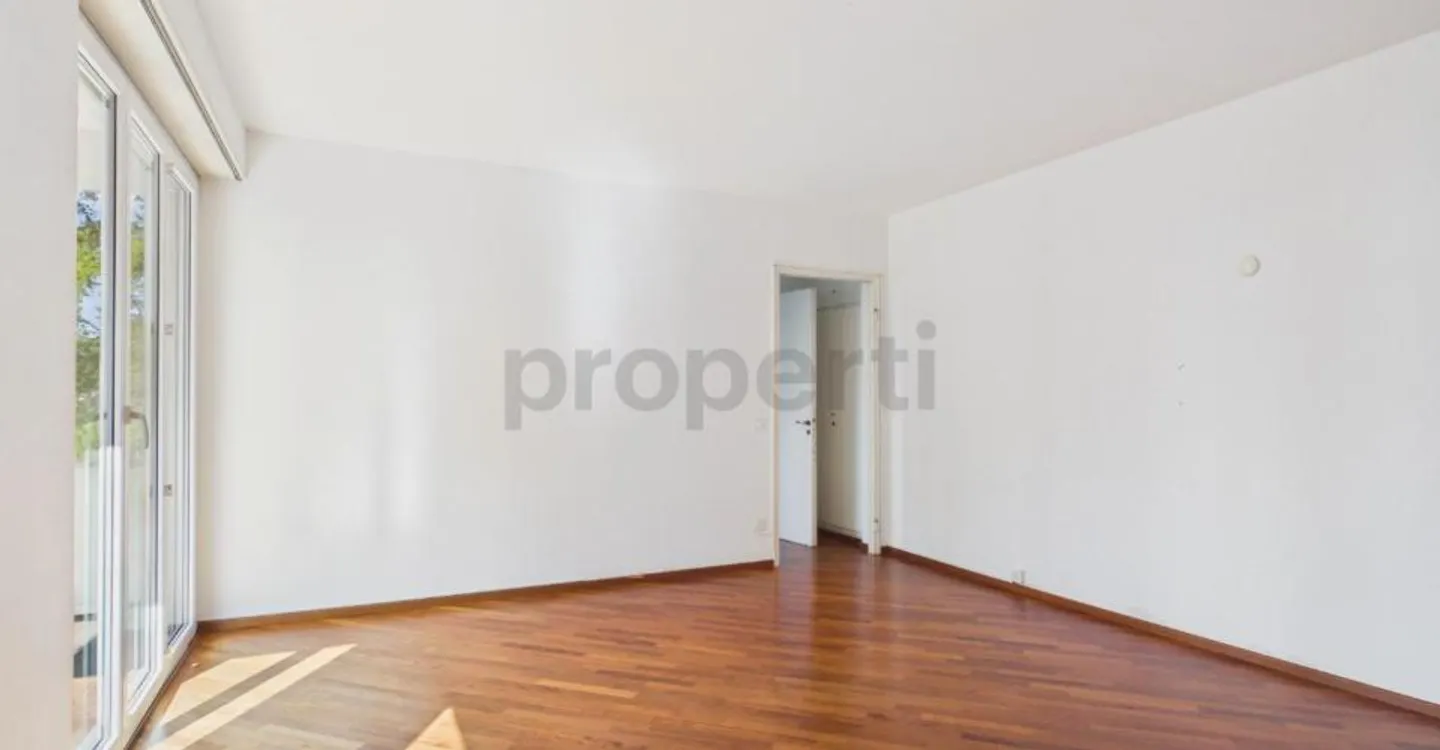 2,5-Zimmer-Wohnung mit Seeblick, Gemeinschaftspool und 360°-Dachterrasse in Paradiso! - Foto 4 von 9
