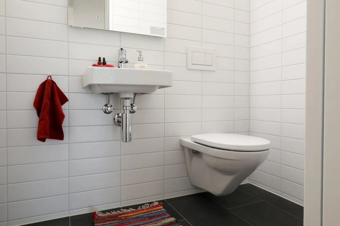 Appartamento moderno in natura - Foto 8 di 12