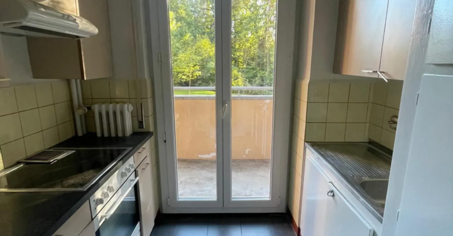 2.5-room apartment on the ground floor - 1010 Lausanne - Photo 5 of 6