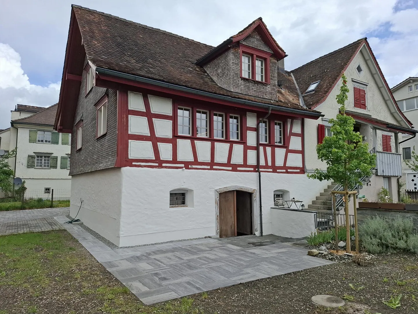 Renoviertes Haus mit Garten - Foto 1 von 24