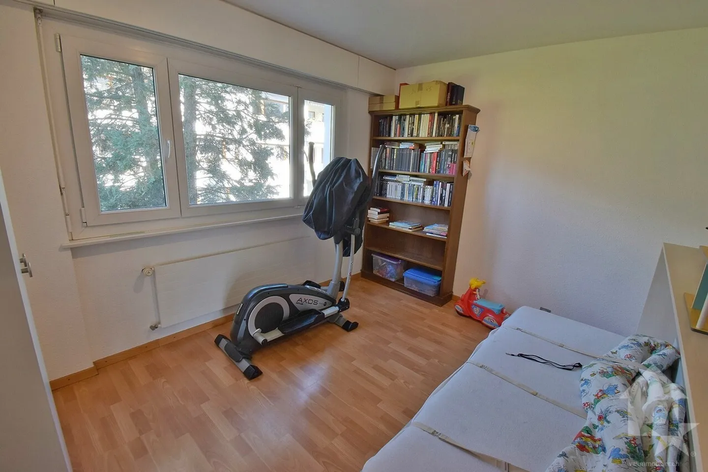 4.5 pièces avec un garage box et une place de parc extérieure incluse - Photo 11 sur 13