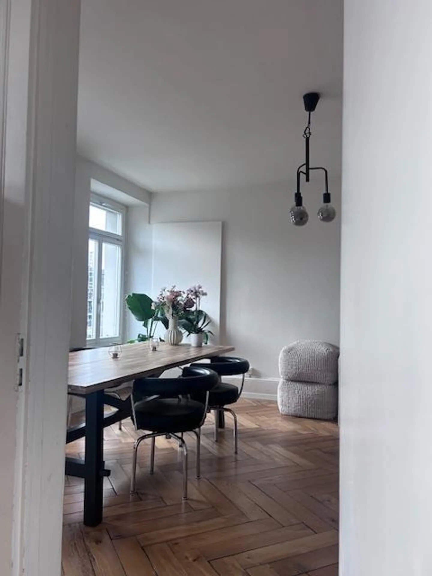 Appartement ancien de 4 pièces fraîchement rénové - Photo 4 sur 6