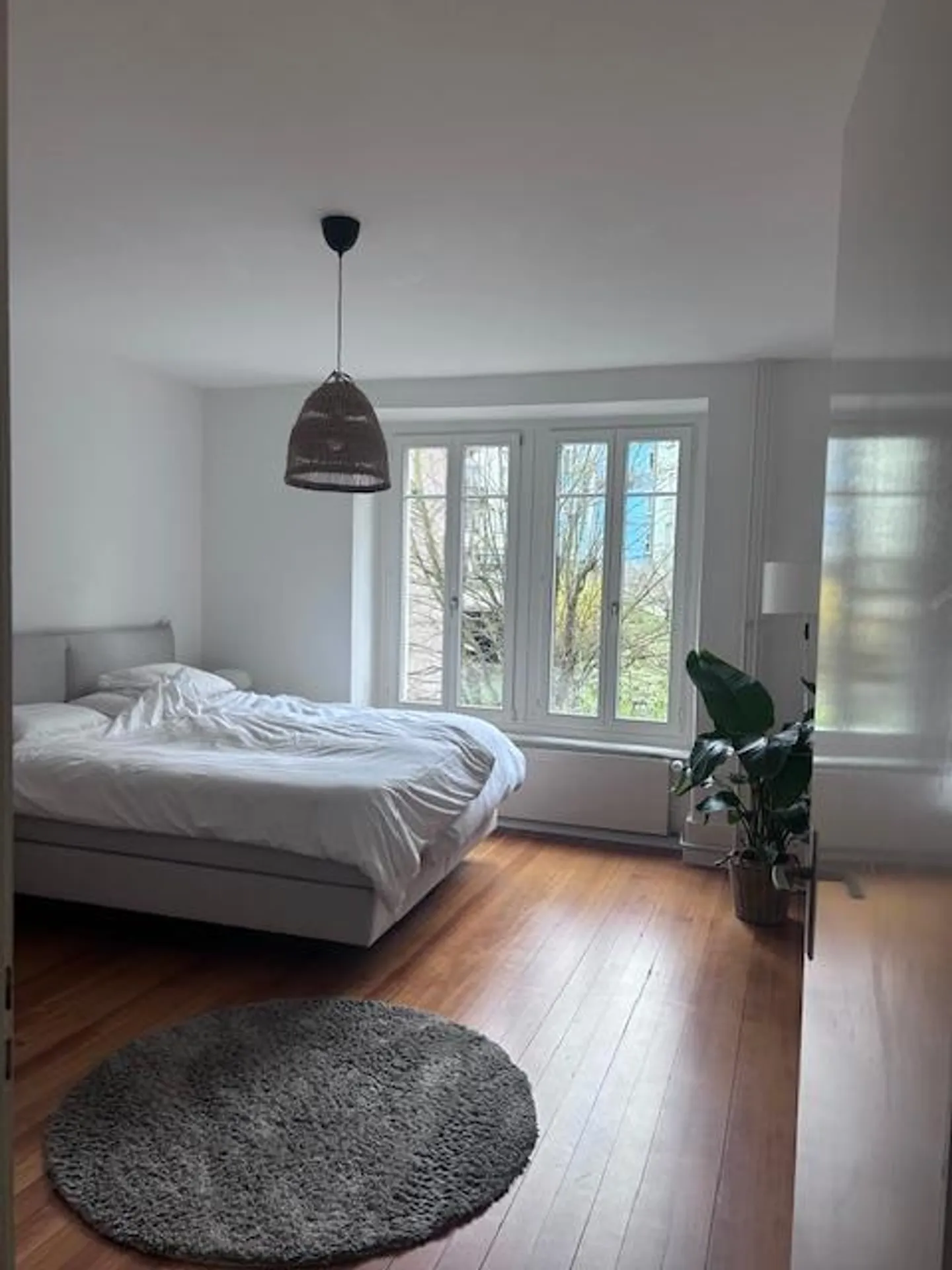 Appartement ancien de 4 pièces fraîchement rénové - Photo 2 sur 6