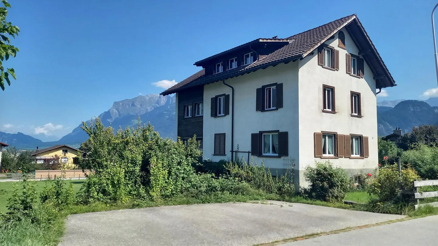 Igis 4 Room Apartment - Photo 1 of 29