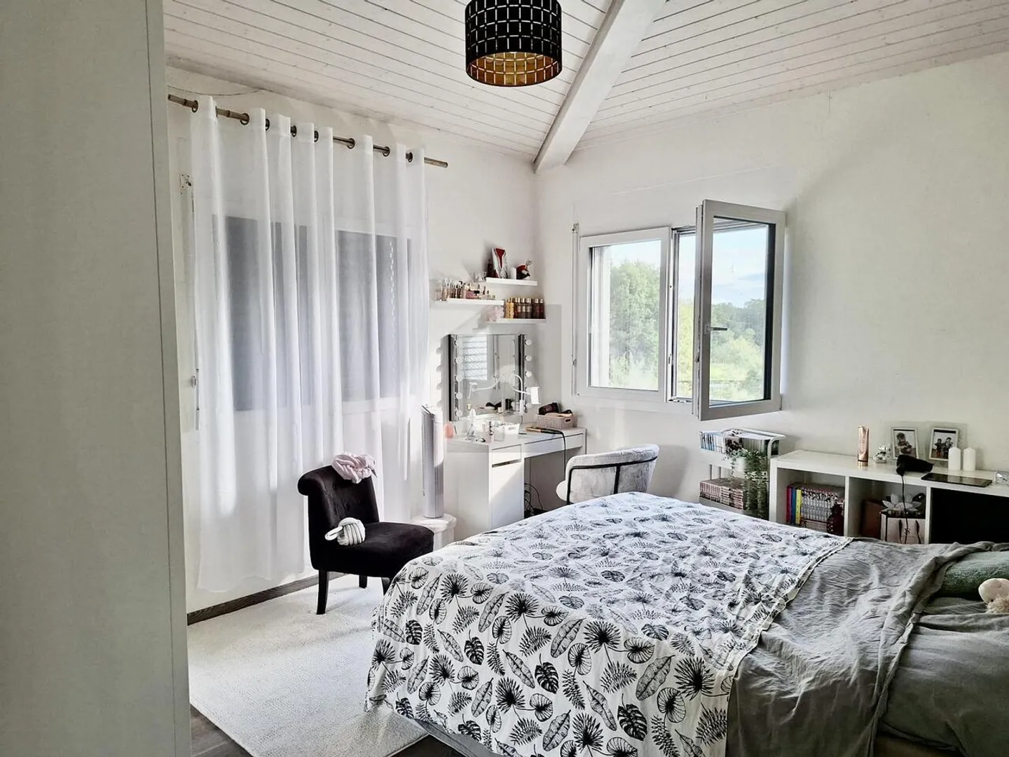 Appartement spacieux avec studio séparé - Photo 4 sur 6