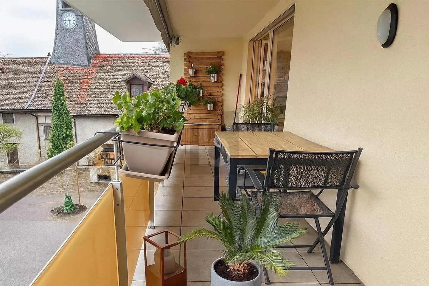 IN THE HEART OF BLONAY, COZY AMBIENCE WITH BALCONY - Photo 3 of 6