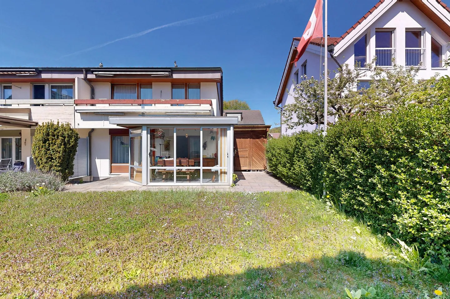 5.5-Room Double Family House with Winter Garden - Photo 1 of 15
