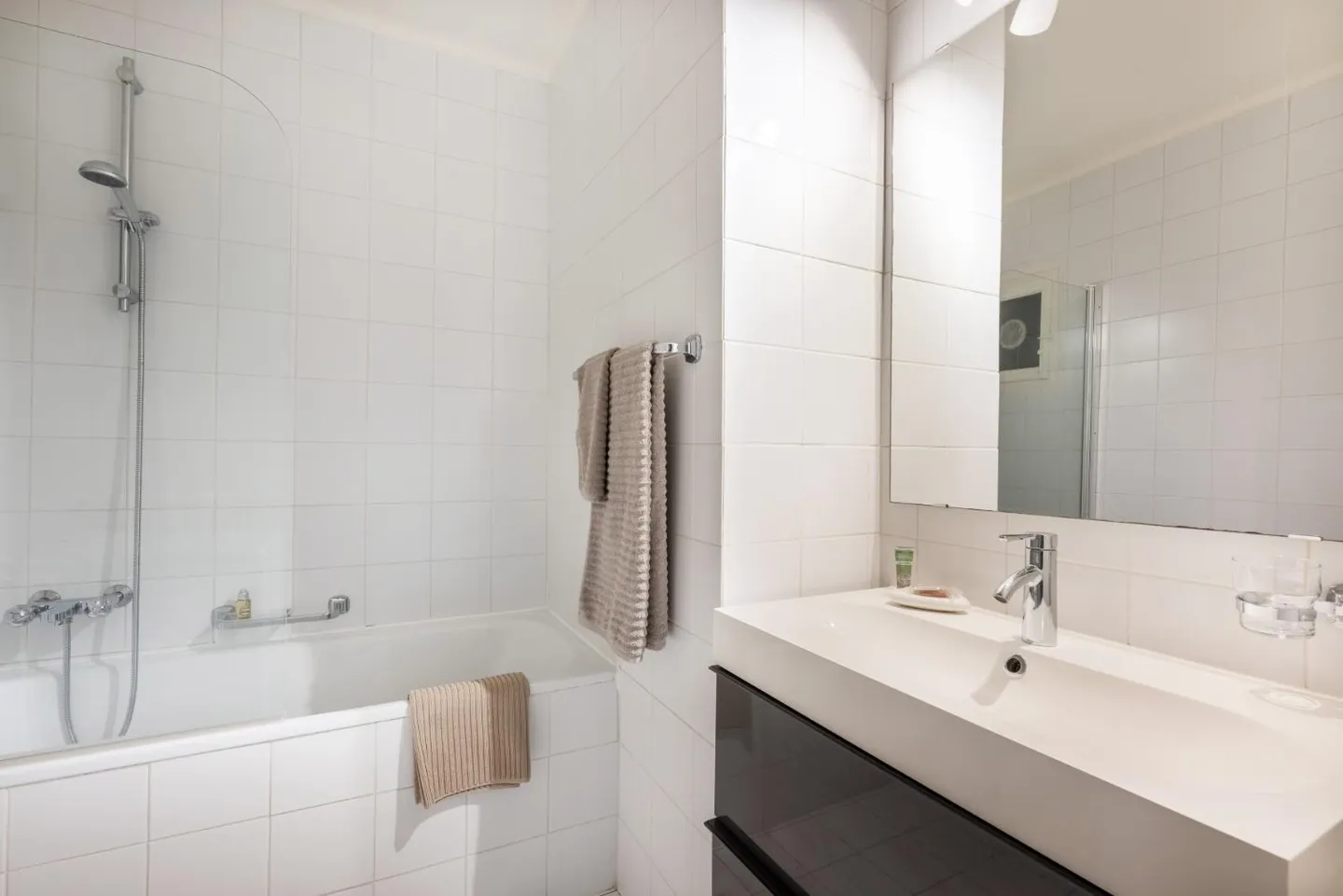 Charmant Appartement 4 Pièces - Photo 4 sur 10