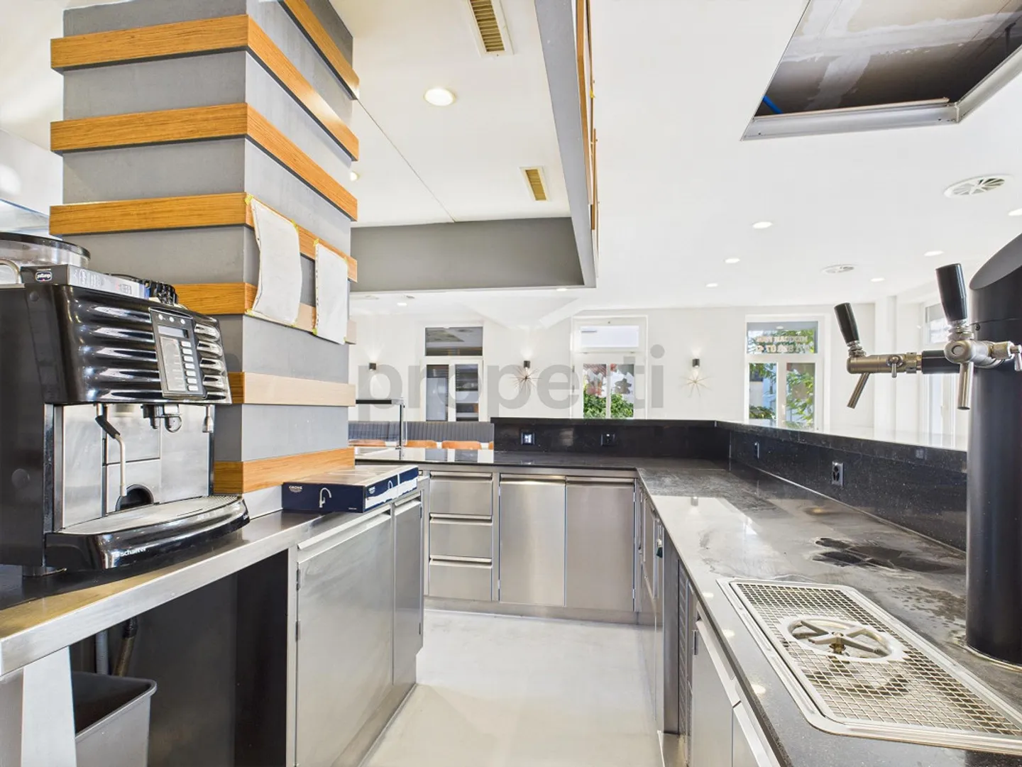 Opportunité unique : Restaurant au cœur de Wil à louer - Photo 5 sur 12