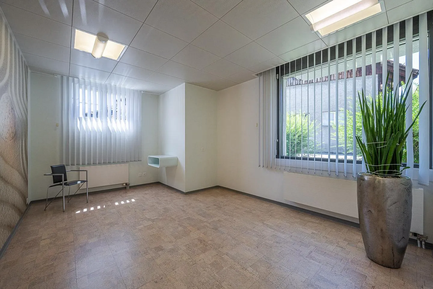 Espace polyvalent avec potentiel pour un appartement attrayant - Photo 7 sur 17