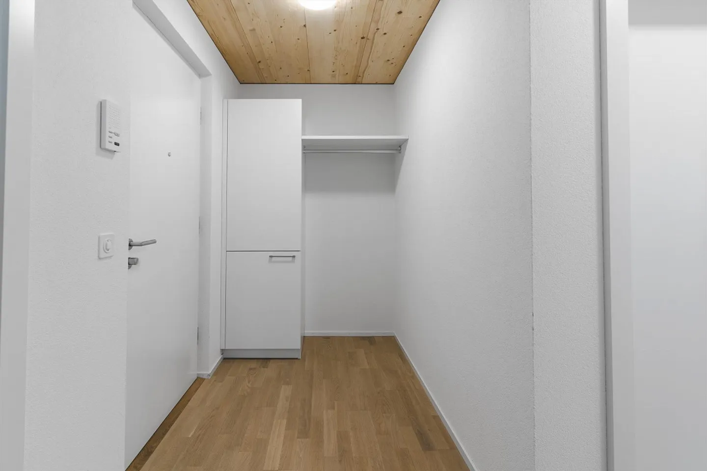 Helle 3.5-Zimmer-Wohnung mit grosszügigem Balkon in gepflegtem Haus - Foto 8 von 9
