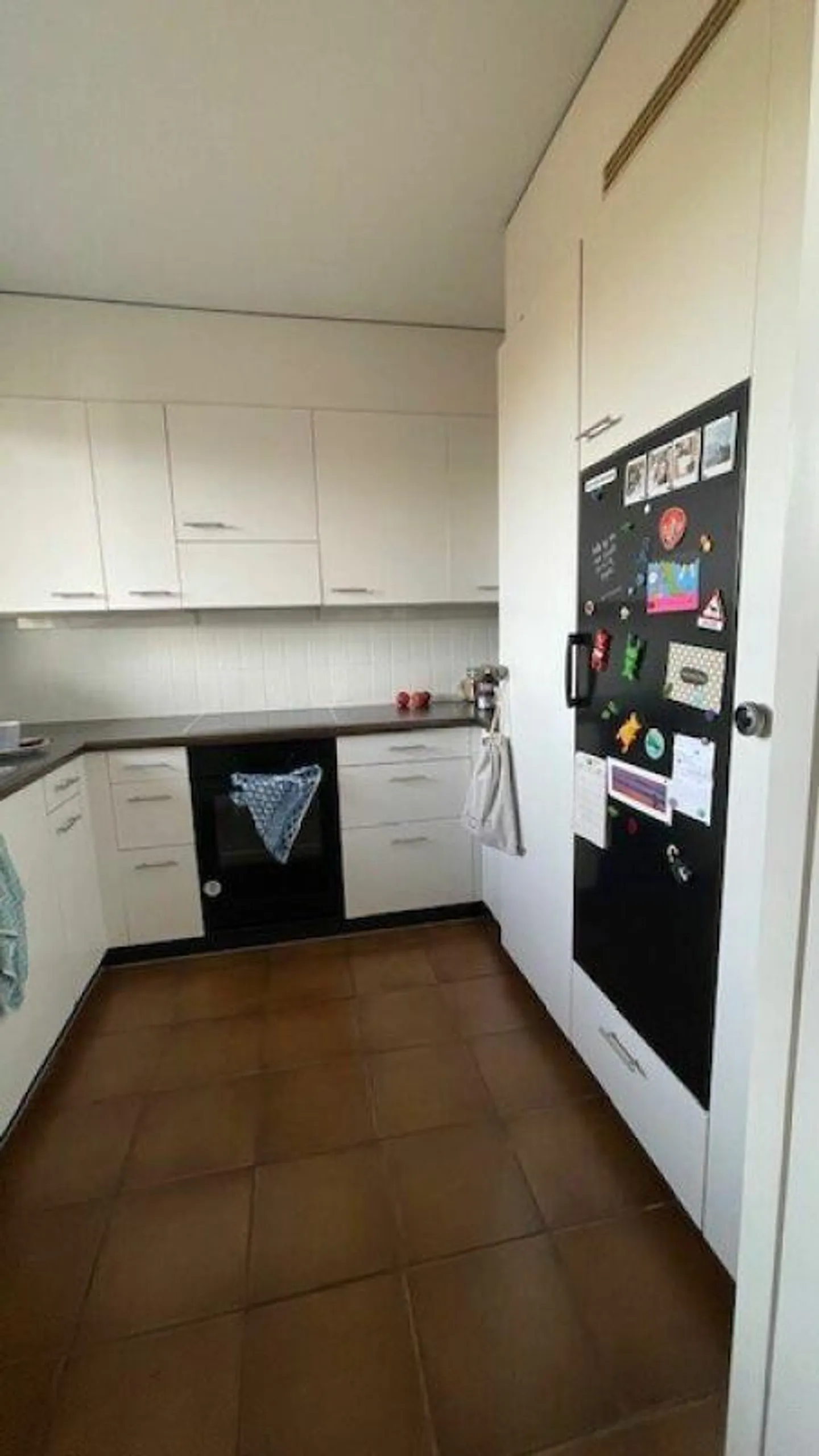 Charming 4-room attic apartment in Gundeli - Photo 2 of 5