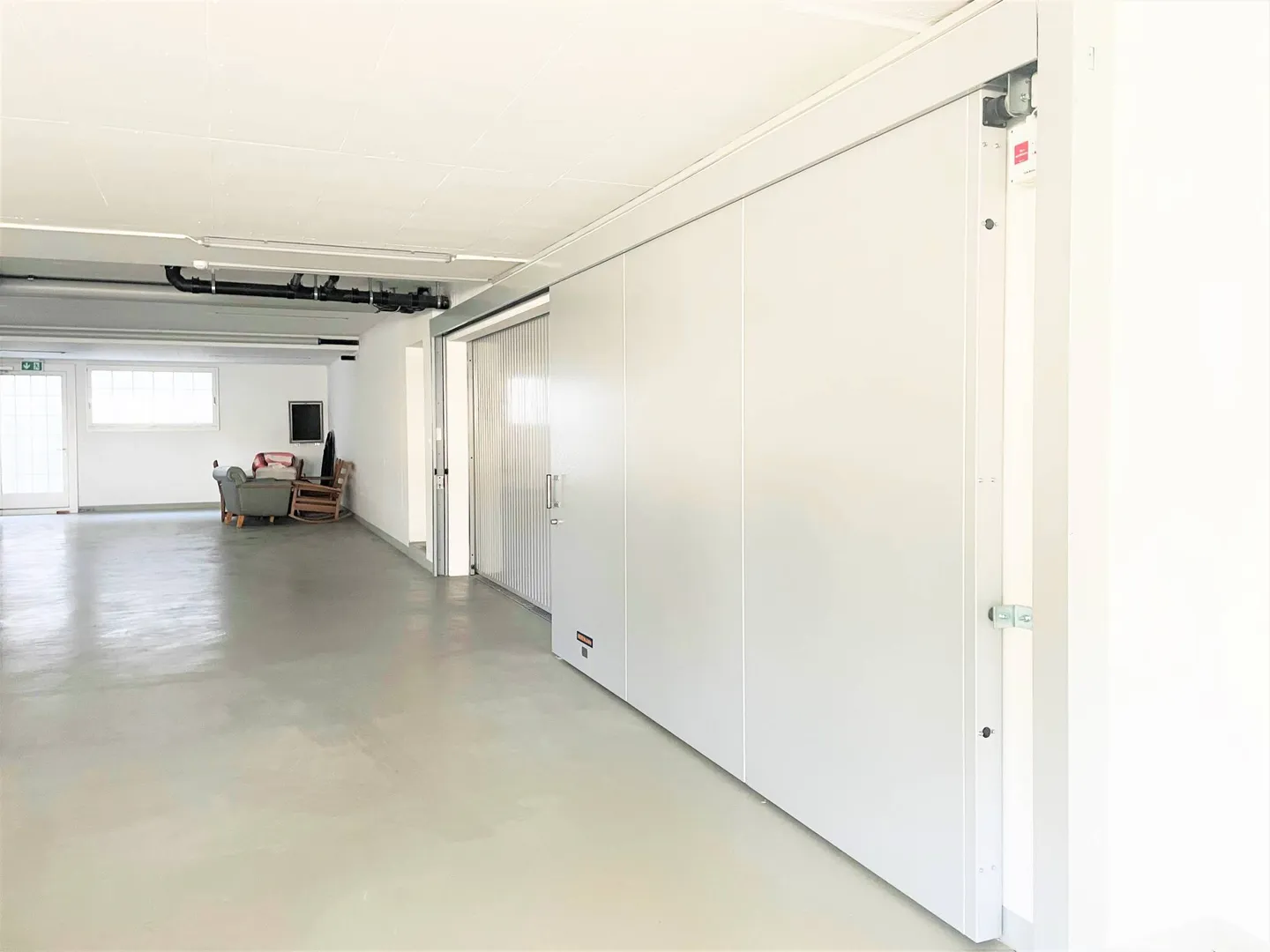 Beautiful space with diverse usage options in an upscale residence in St-Sulpice - Photo 7 of 7