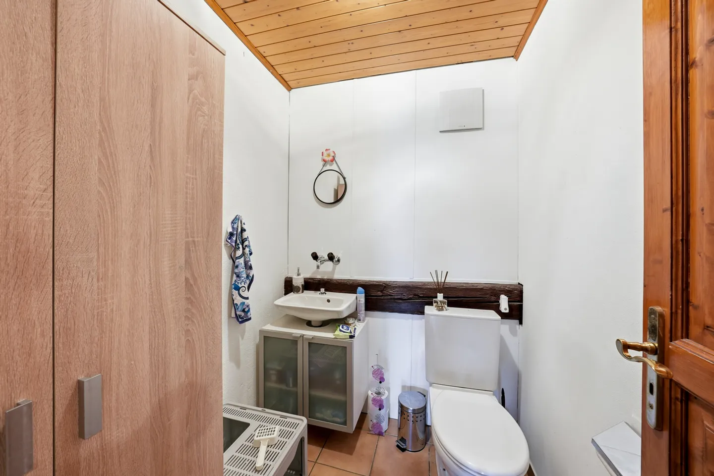 Renovated village house with 2 apartments - Photo 29 of 31