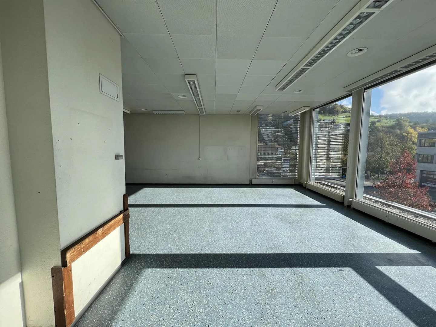 Zentrale Gewerbefläche zu Vermieten - Foto 8 von 13