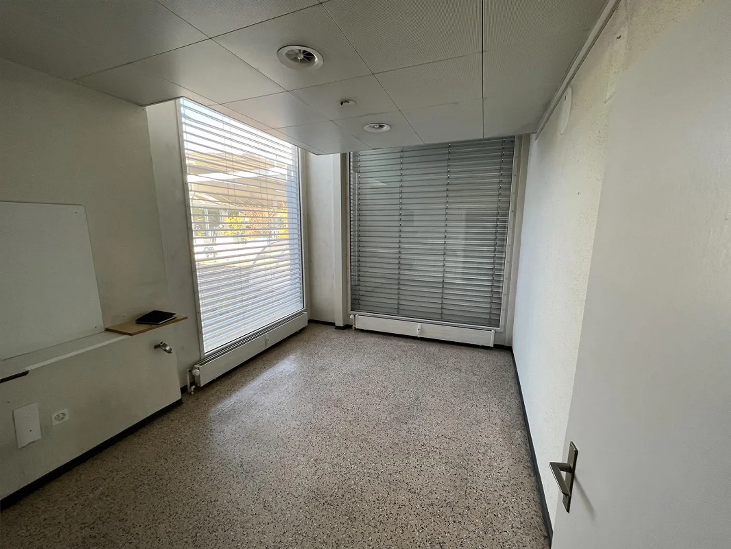 Zentrale Gewerbefläche zu Vermieten - Foto 12 von 13