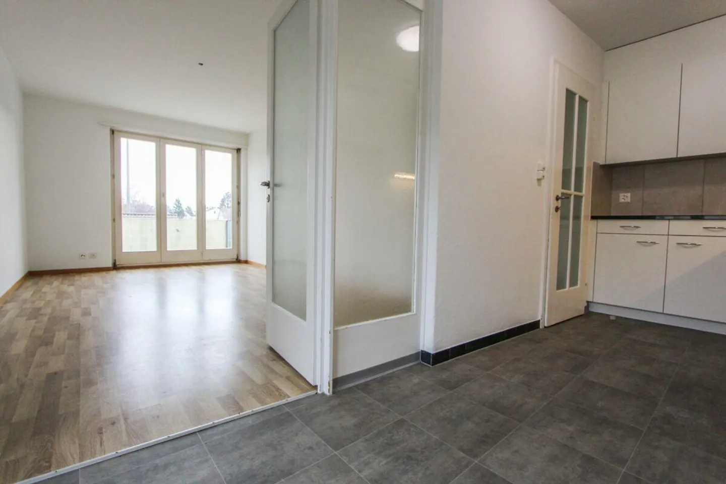 Grosszügige, helle Wohnung an ruhiger Lage - Foto 3 von 10