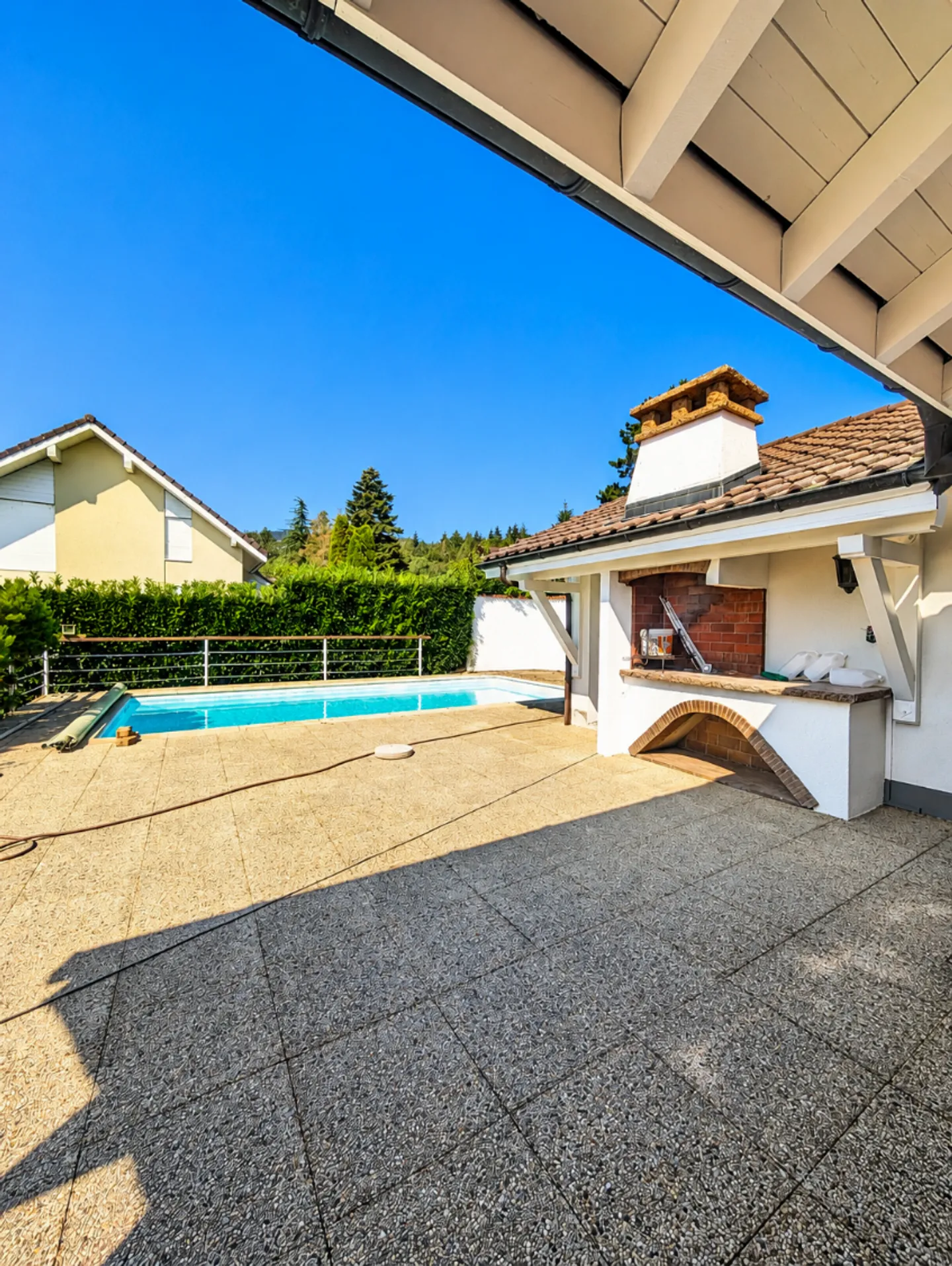 Villa Elegante con Vista Lago - Foto 1 di 6