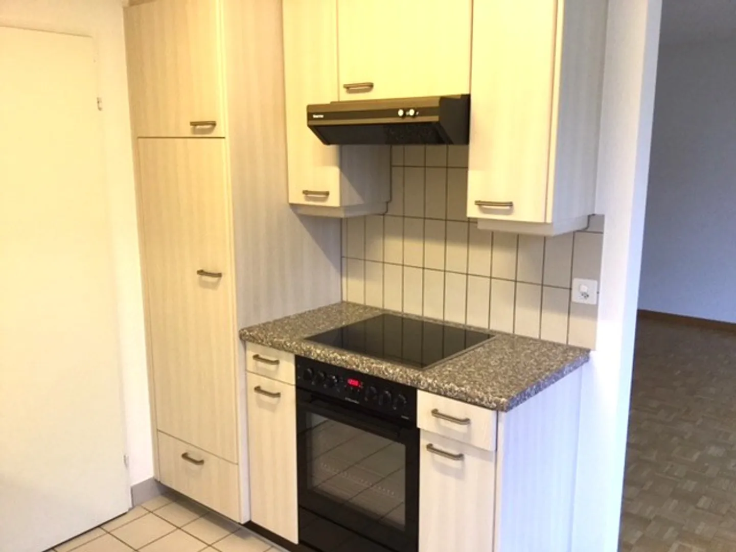 Quiet residential area in the Buchhalden district - limited until 30.09.2027! - Photo 5 of 6