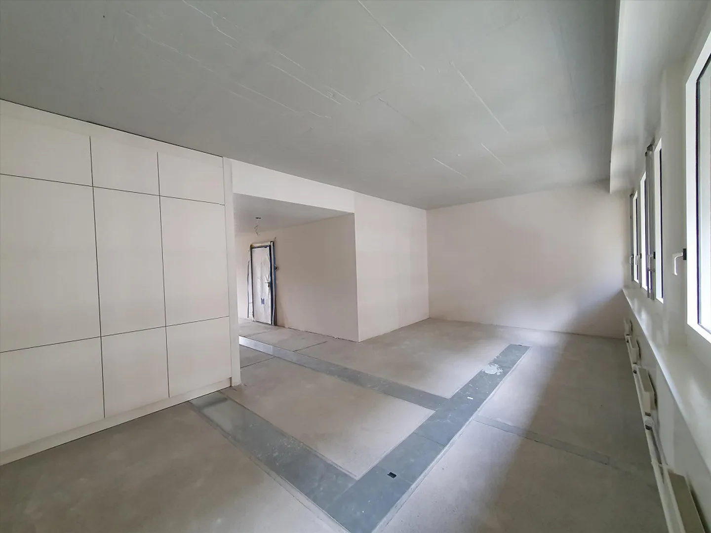 Spazio ufficio grezzo a pochi passi dal CEVA - Foto 7 di 9