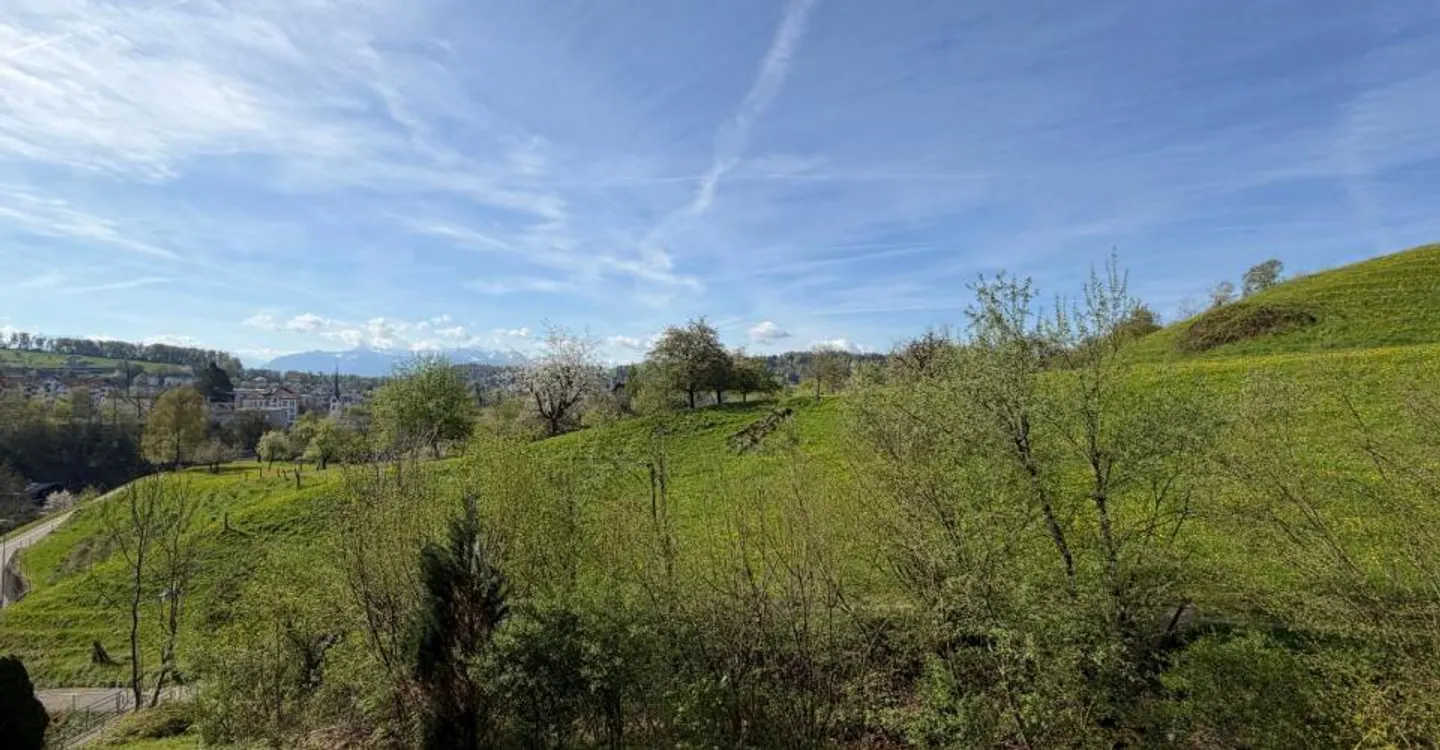 Appartamento moderno con balcone soleggiato - Foto 7 di 13