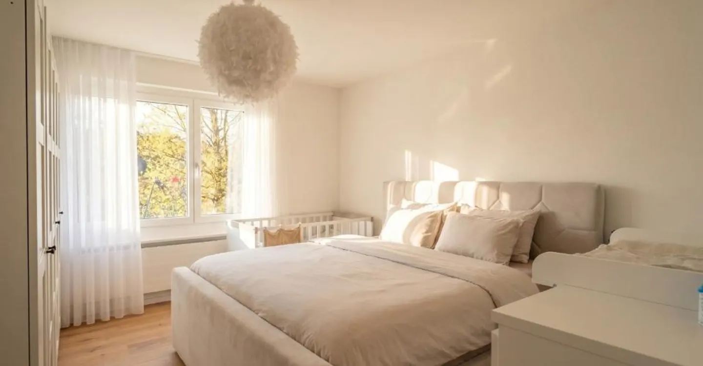 Appartamento moderno con balcone soleggiato - Foto 9 di 13
